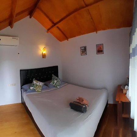 Poetri Bungalow & Restaurant 森纳儒 外观 照片